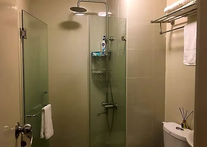 Cozy Near Naia With Wifi, Pool And Balcony